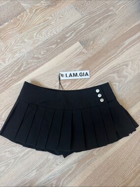 I.AM.GIA Black Pleated Mini Skort with Button Accent